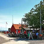 Eine * Neksø